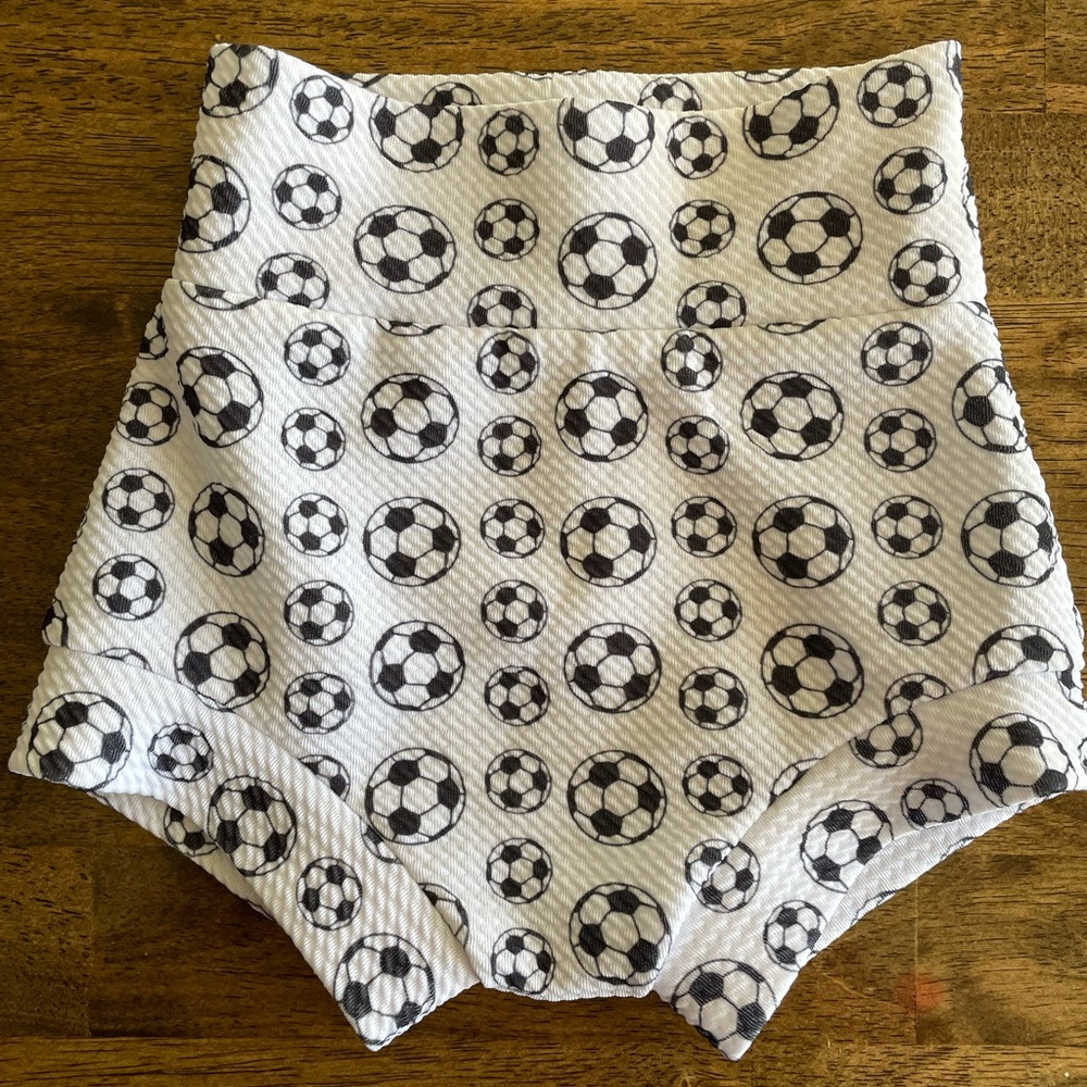 Soccer bummies